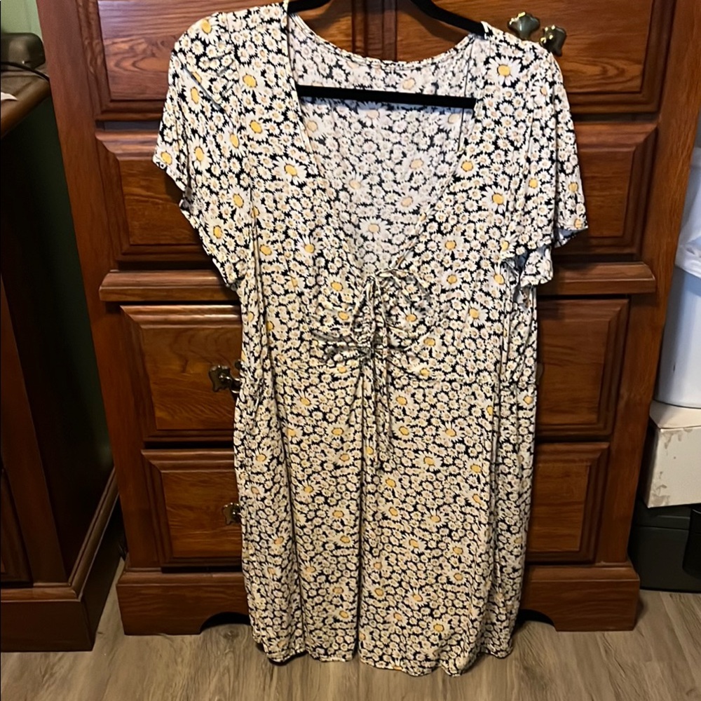 American Eagle Floral Print Dress